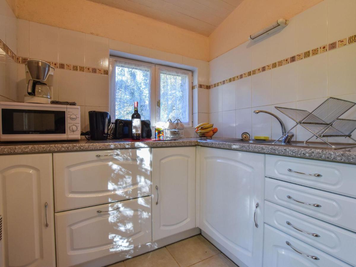 Cosy Holiday Home In Lantheuil With Garden Villefranche-du-Perigord ภายนอก รูปภาพ