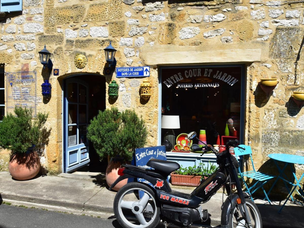 Cosy Holiday Home In Lantheuil With Garden Villefranche-du-Perigord ภายนอก รูปภาพ