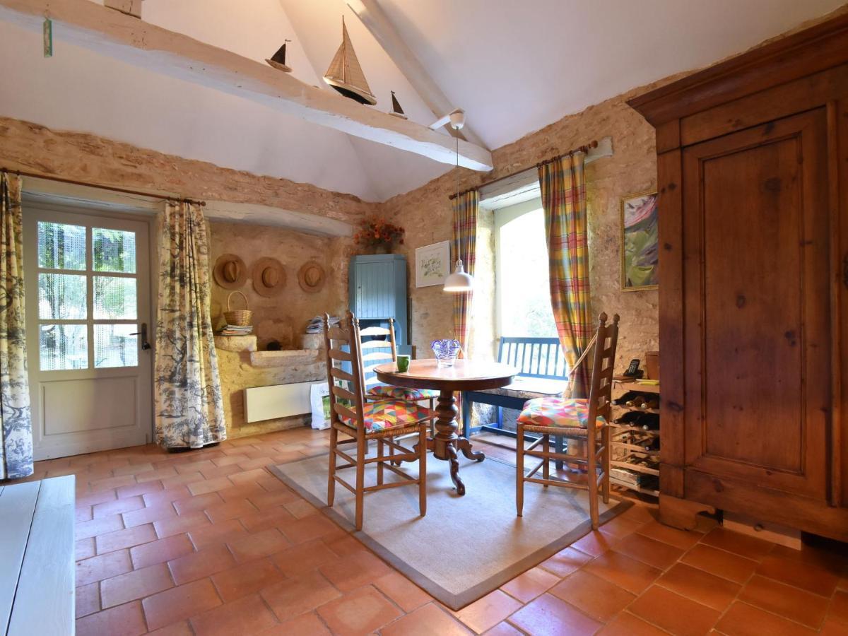 Cosy Holiday Home In Lantheuil With Garden Villefranche-du-Perigord ภายนอก รูปภาพ