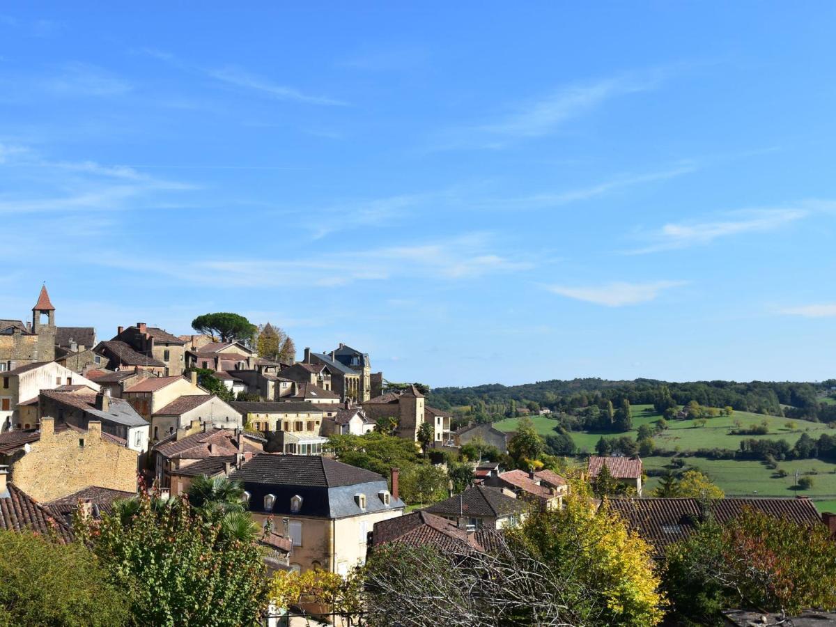 Cosy Holiday Home In Lantheuil With Garden Villefranche-du-Perigord ภายนอก รูปภาพ
