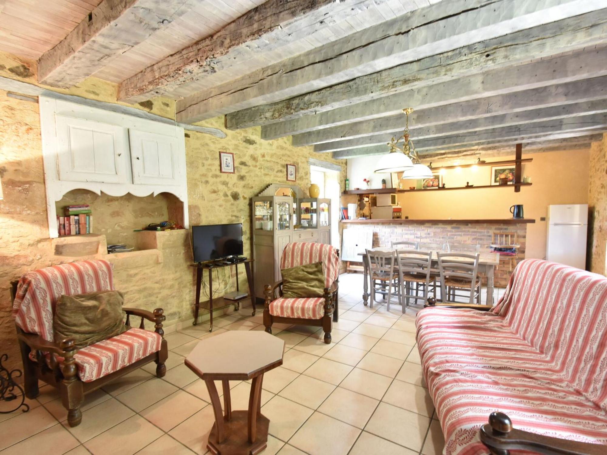 Cosy Holiday Home In Lantheuil With Garden Villefranche-du-Perigord ภายนอก รูปภาพ
