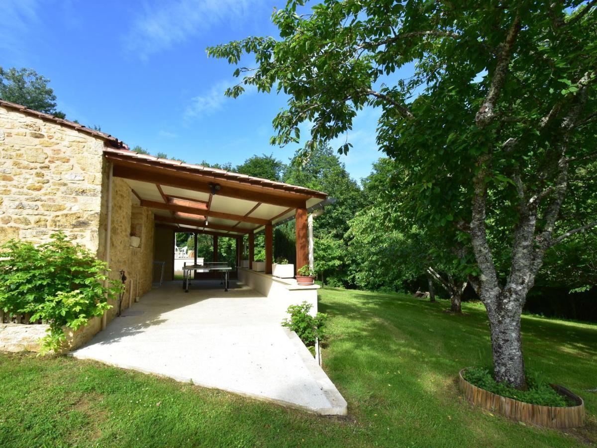 Cosy Holiday Home In Lantheuil With Garden Villefranche-du-Perigord ภายนอก รูปภาพ